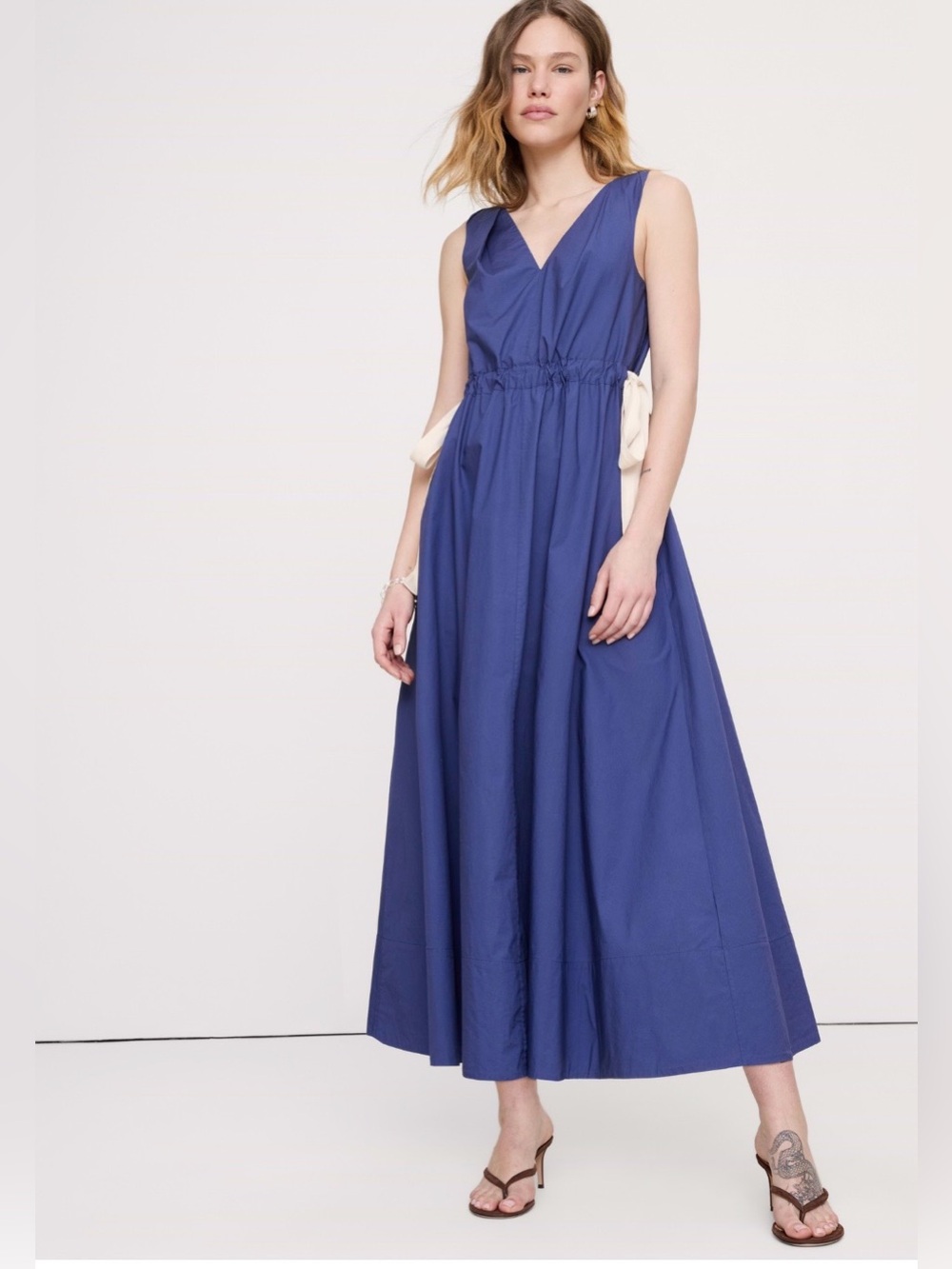 NWT-Banana Republic Blue Twisted Shoulder Poplin Maxi Dress, Medium
